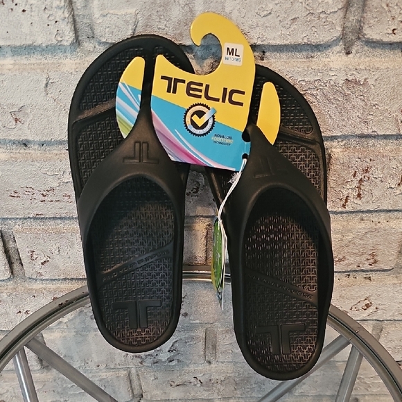 Telic Black Women's Sandals - Picture 1 of 13
